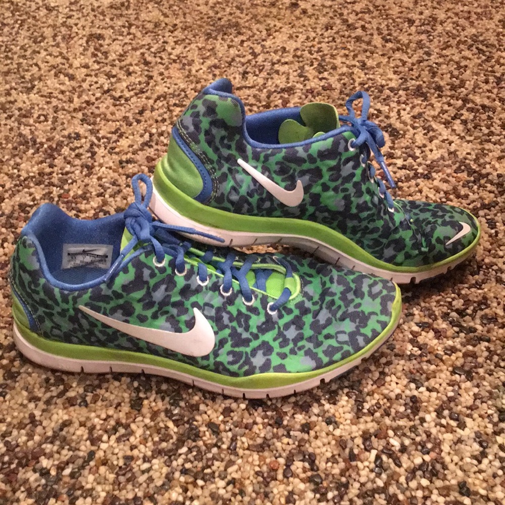Nike free TR FIT 3 woman’s size 9.5. Used.